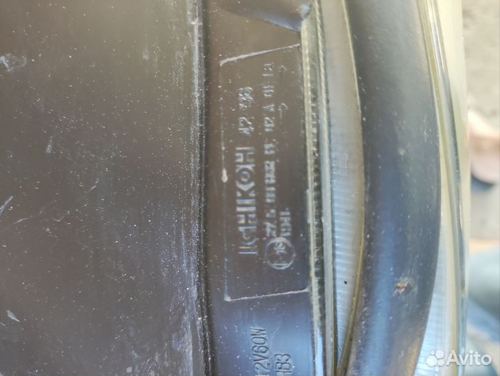 Фара на toyota rav4