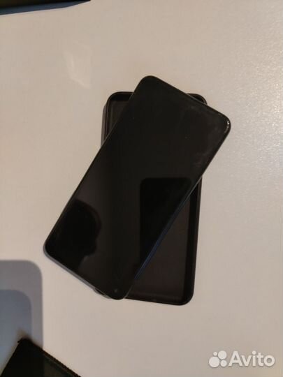 HONOR 20, 6/128 ГБ