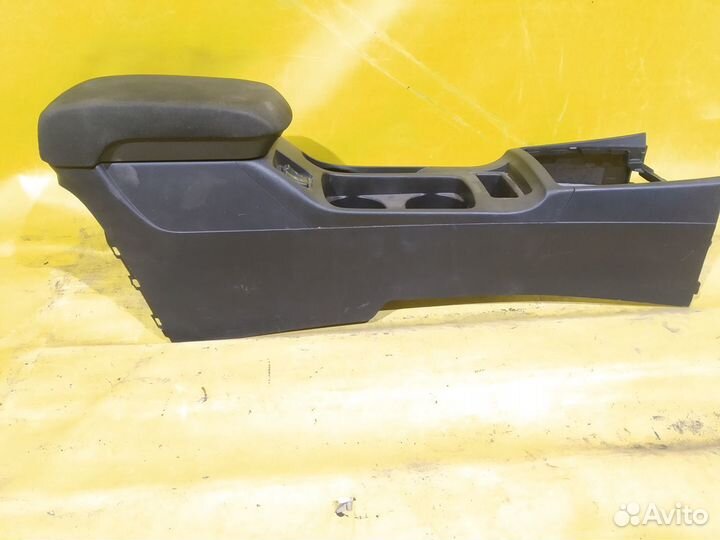 Консоль Mitsubishi Lancer X Митсубиси лансер 10