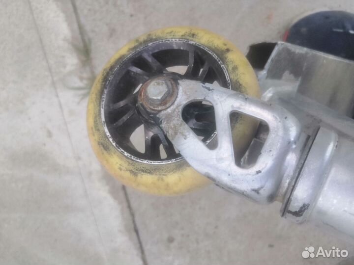 Трюкавой самокат