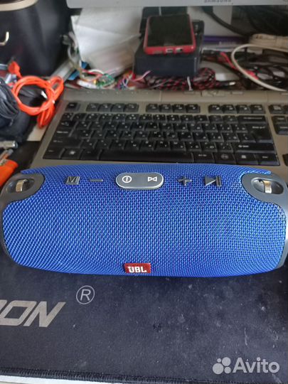 Блютуз колонка jbl