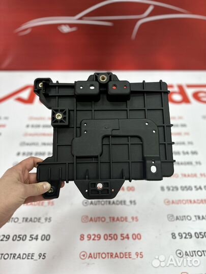 Площадка под Акб Hyundai solaris 2010 - 2016