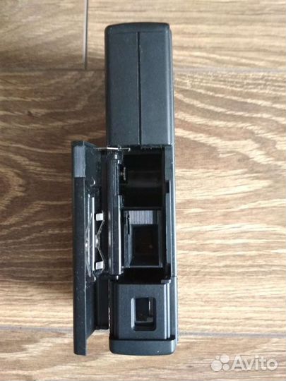 Компактный пленочный фотоаппарат 