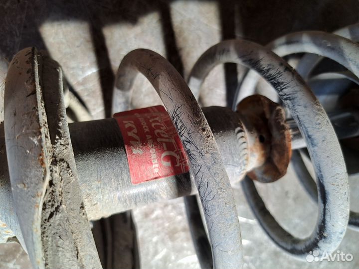 Стойка передняя Chevrolet Lacetti