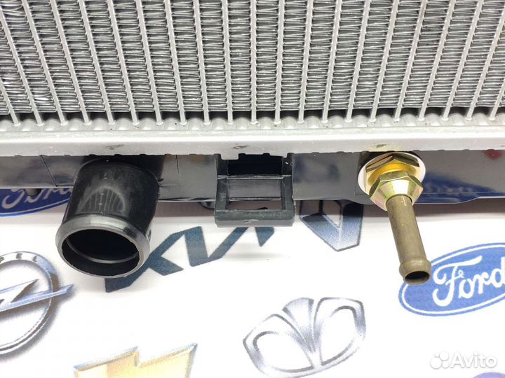 Радиатор охлаждения Infiniti G35 (03-05) AT