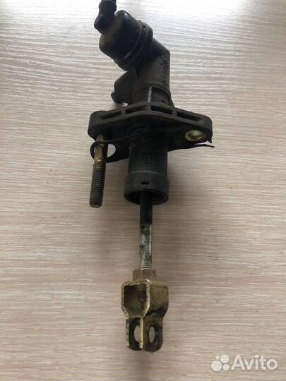 Цилиндр сцепления главный Kia Spectra