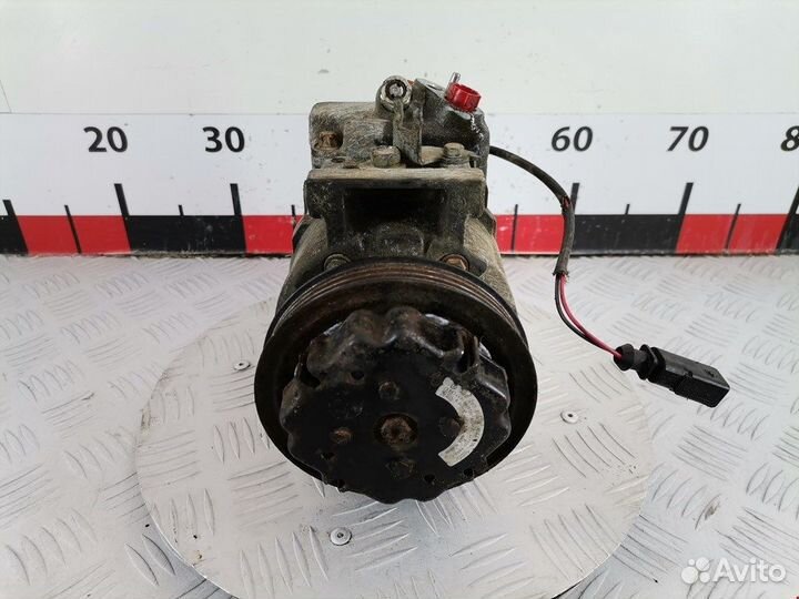 Компрессор кондиционера для Audi A6 C5 4B0260805J