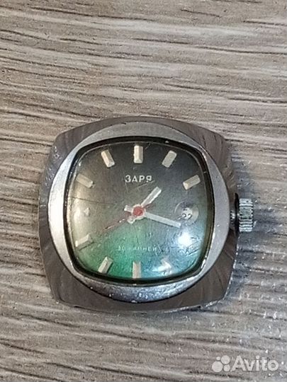 Женские часы Заря СССР одним лотом на ходу
