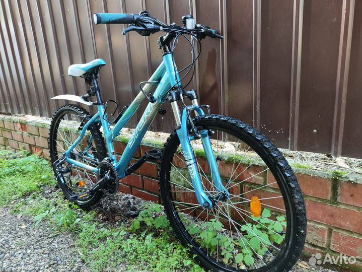 Женский легкий велосипед Stern