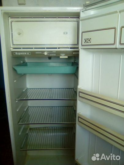 Холодильник бирюса