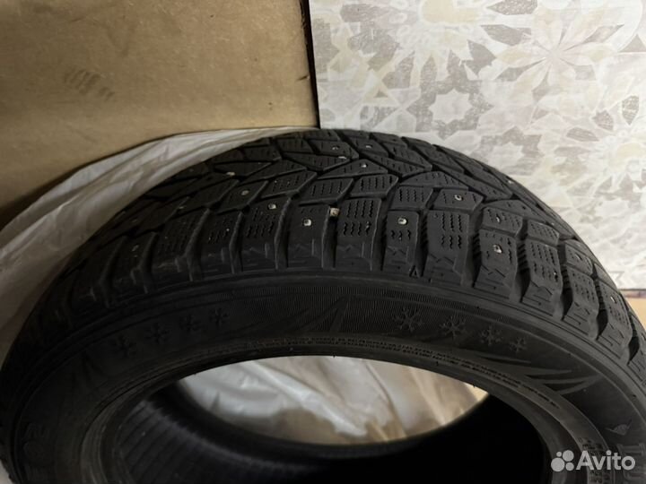 Dunlop SP Winter Ice 02 205/55 R16