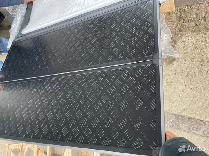 Крышка в кузов superhard на toyota hilux