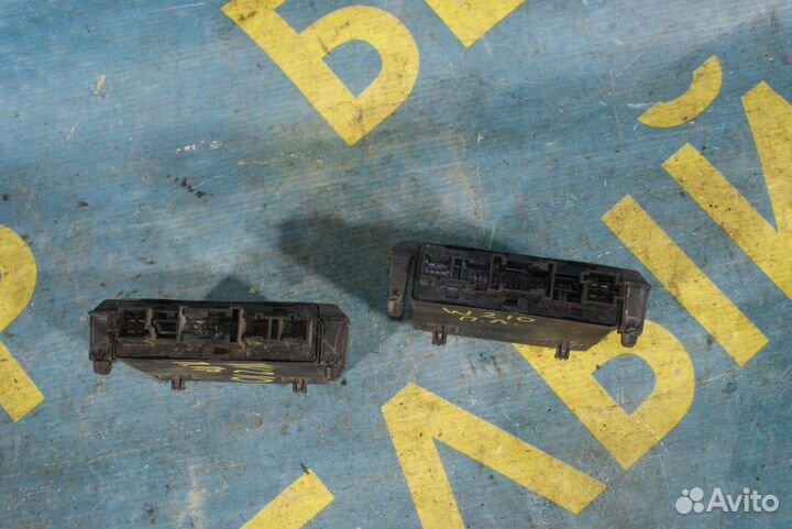 Блок управления дверьми Mercedes-Benz W210