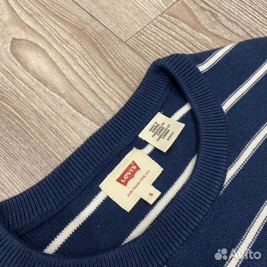 Свитер Джемпер Levis