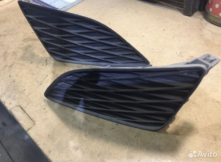 Заглушки противотуманных фар Toyota Corolla E150