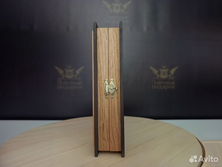 Подарочная фляжка с гравировкой