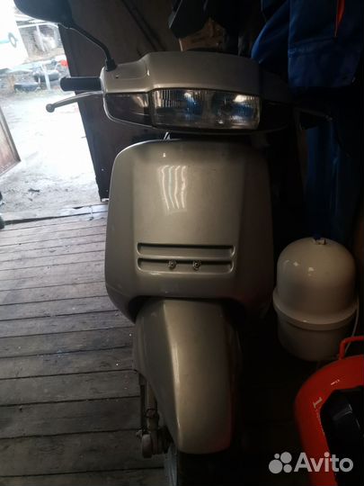 Скутер Honda lead 90