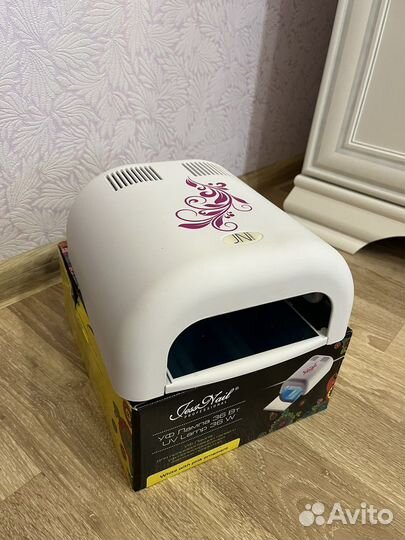 Лампа для маникюра