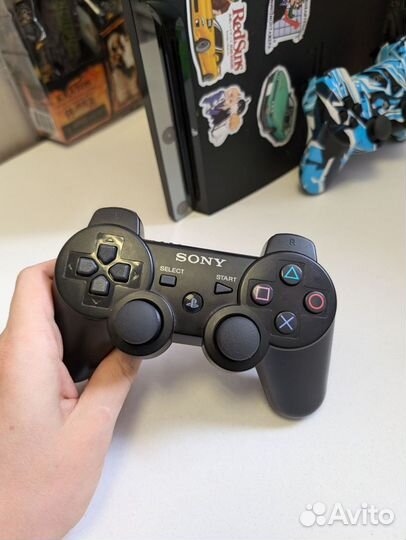 Sony ps3 320gb + 30 игр + 2 геймпада