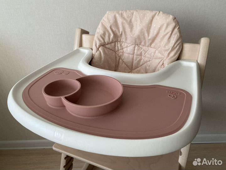 Силиконовая тарелка ezpz stokke tripp trapp