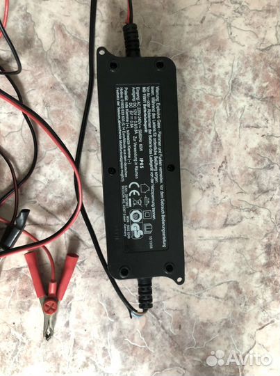 Автоматическое зарядное устройство