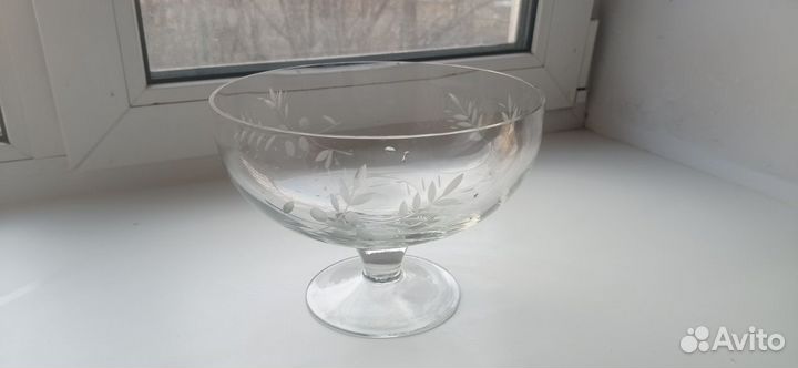 Ваза под фрукты на ножке стекло СССР