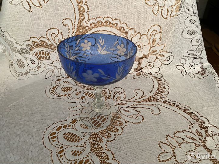 Ваза на ножке синий хрусталь СССР