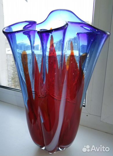 Вазы разные. Кисти подхваты для штор