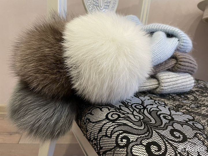 Шапка зимняя женская с помпоном натуральная