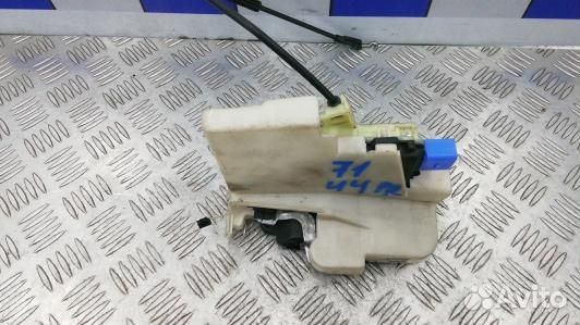 Замок двери передней правой volkswagen polo 4 (9N)