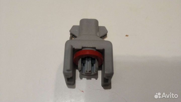 Разъём на форсунки Delphi Санг енг