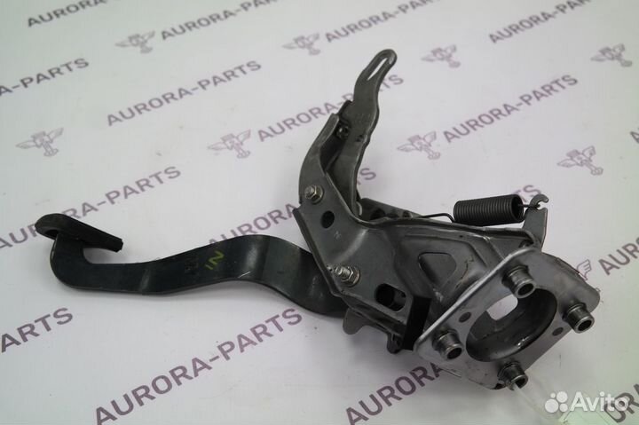 Педаль тормоза Land Cruiser Prado (150) 2017