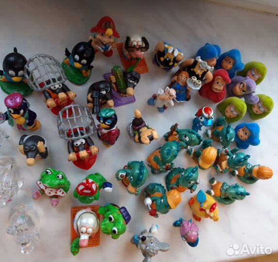 Игрушки из киндера 90х. 62 штуки