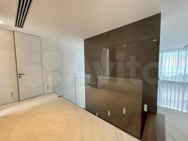 Дом 450 м² на участке 20 сот.