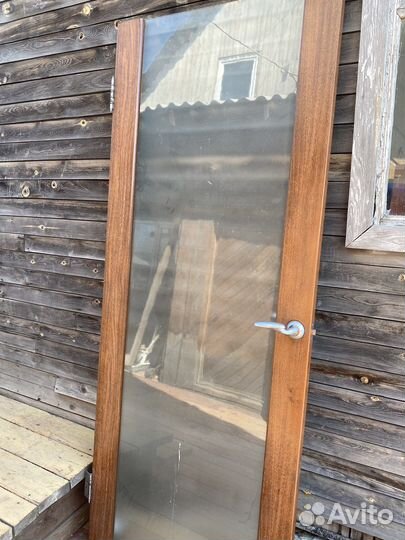 Дверь стеклянная межкомнатная