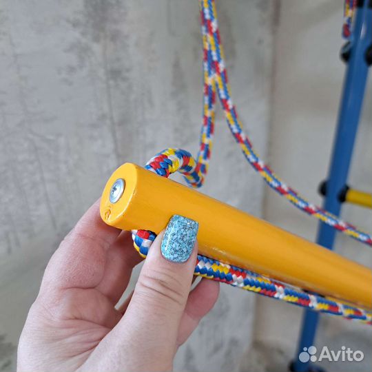 Детская качель подвесная