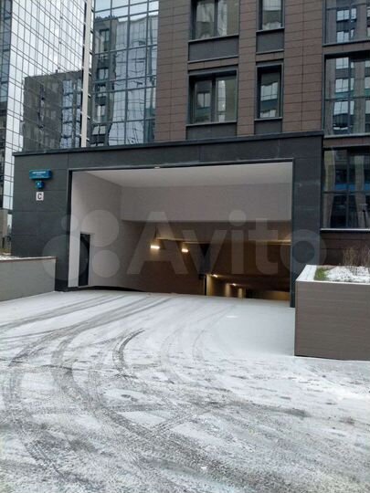 Машиноместо, 13 м²