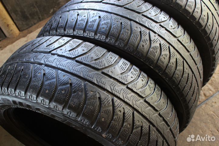 Bridgestone Ice Cruiser 7000 235/55 R18 104T