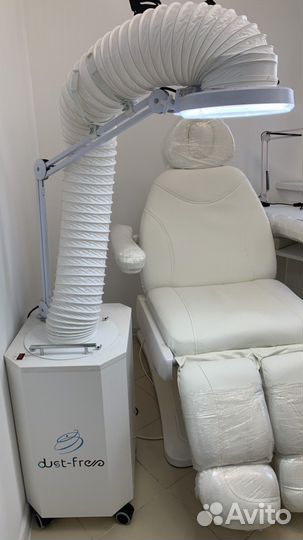 Маникюр и педикюр в 4 руки