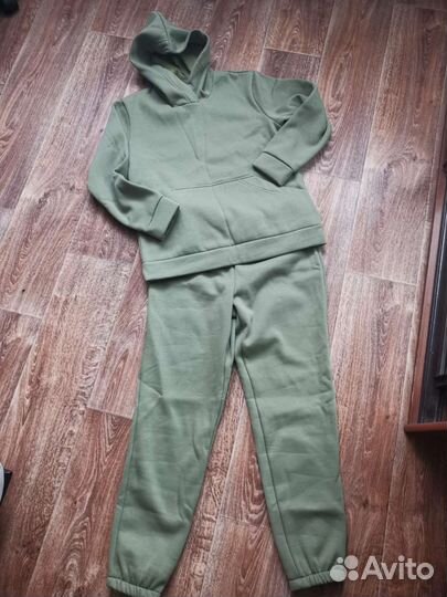 Костюм из футера унисекс новый р 46-48