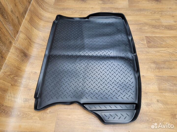 Коврик в багажник Ford Escape I (2000-2007)