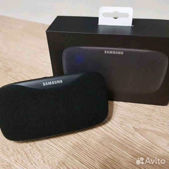Портативная колонка samsung Level Box