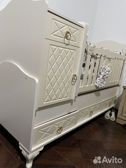 Детская кроватка