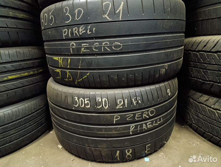 Pirelli P Zero PZ4 305/30 R21