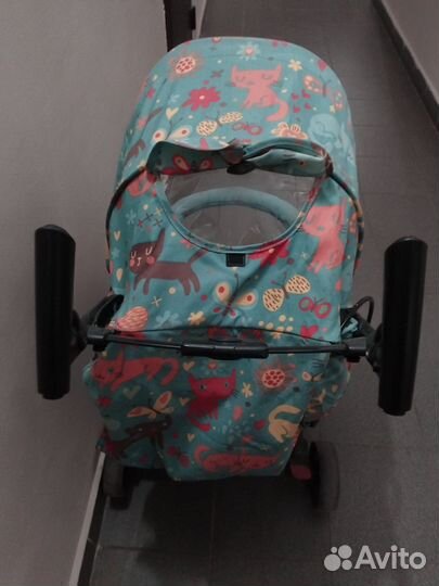 Прогулочная коляска