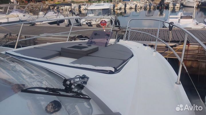 Катер Beneteau Antares 11 с Suzuki 2хDF300btxx