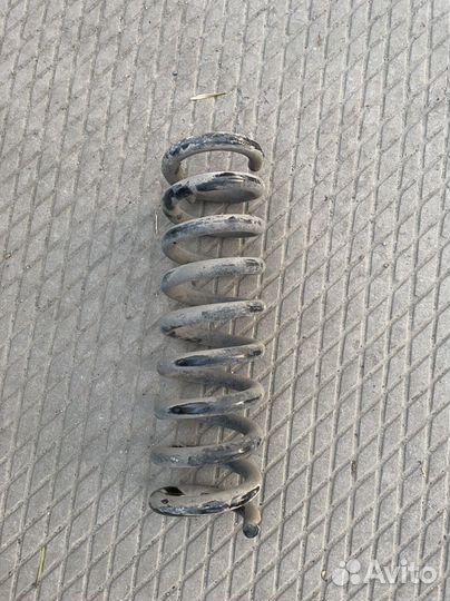 Пружина задняя glk x204 оригинал