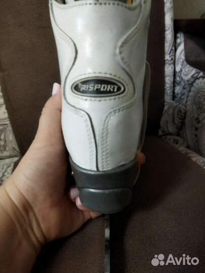 Фигурные коньки risport