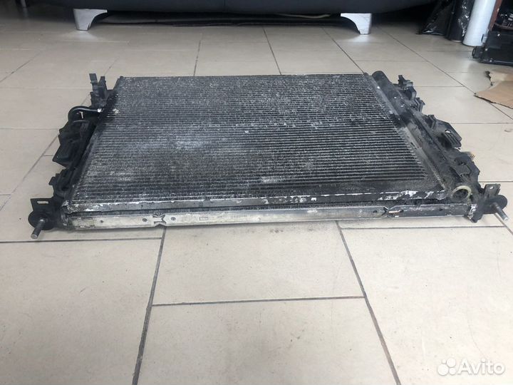 Радиатор Land Rover Freelander 2.2d 2009 г