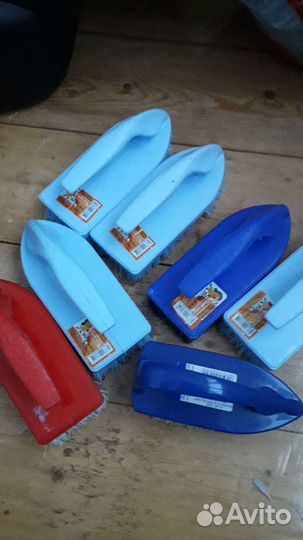 Щетка бытовая